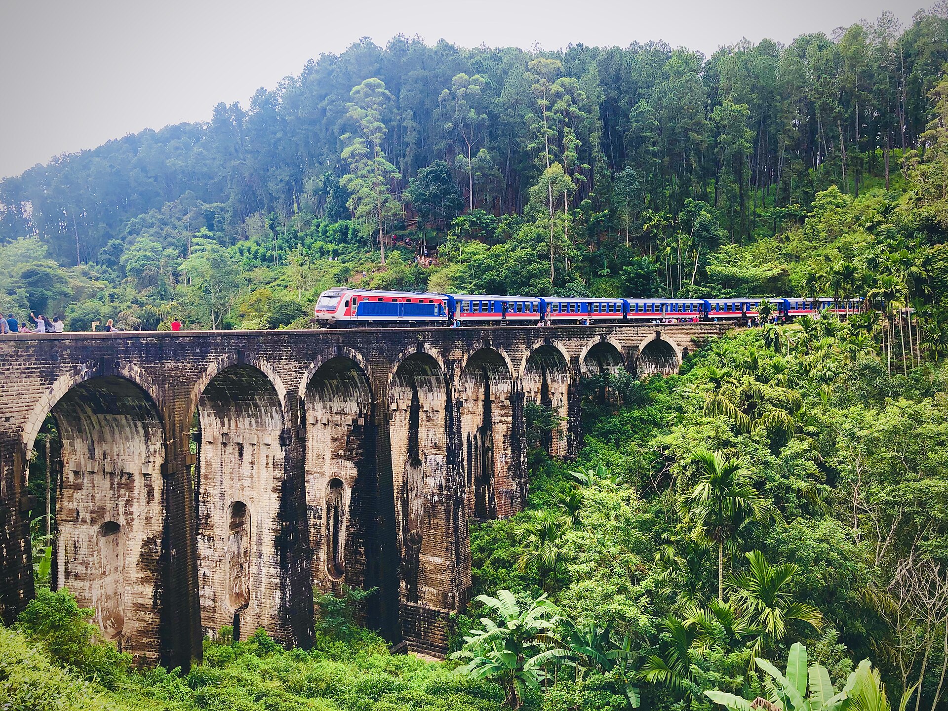 The Nine Arch Bridge, Ella